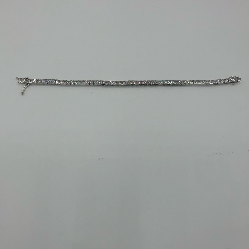 Princess Cut Bracelet - Picture 10 of 13